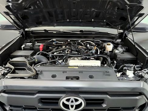Used 2024 Toyota Tacoma TRD Off-Road w/ TRD Off Road Upgrade Package AWD/4WD image 22
