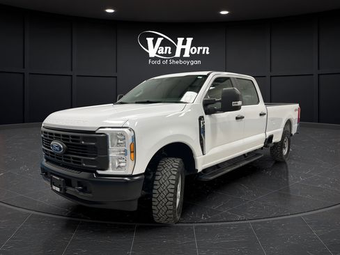 Used 2025 Ford F250 XL w/ XL Off-Road Package AWD/4WD image 7