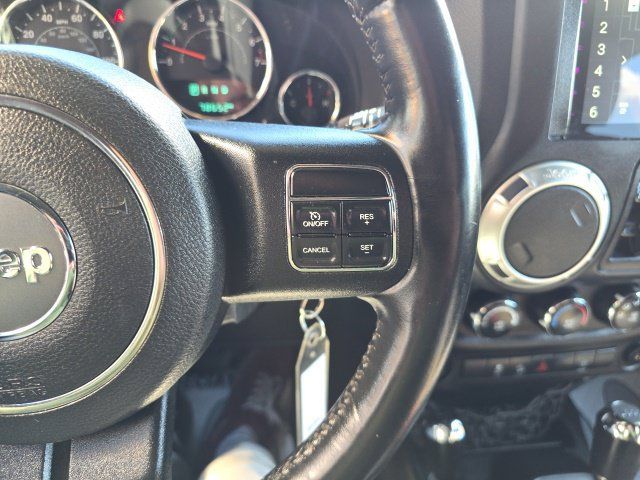 Used 2017 Jeep Wrangler Unlimited Sahara w/ Connectivity Group AWD/4WD image 14