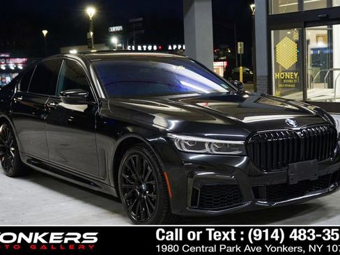 Used 2020 BMW 750i xDrive image 4