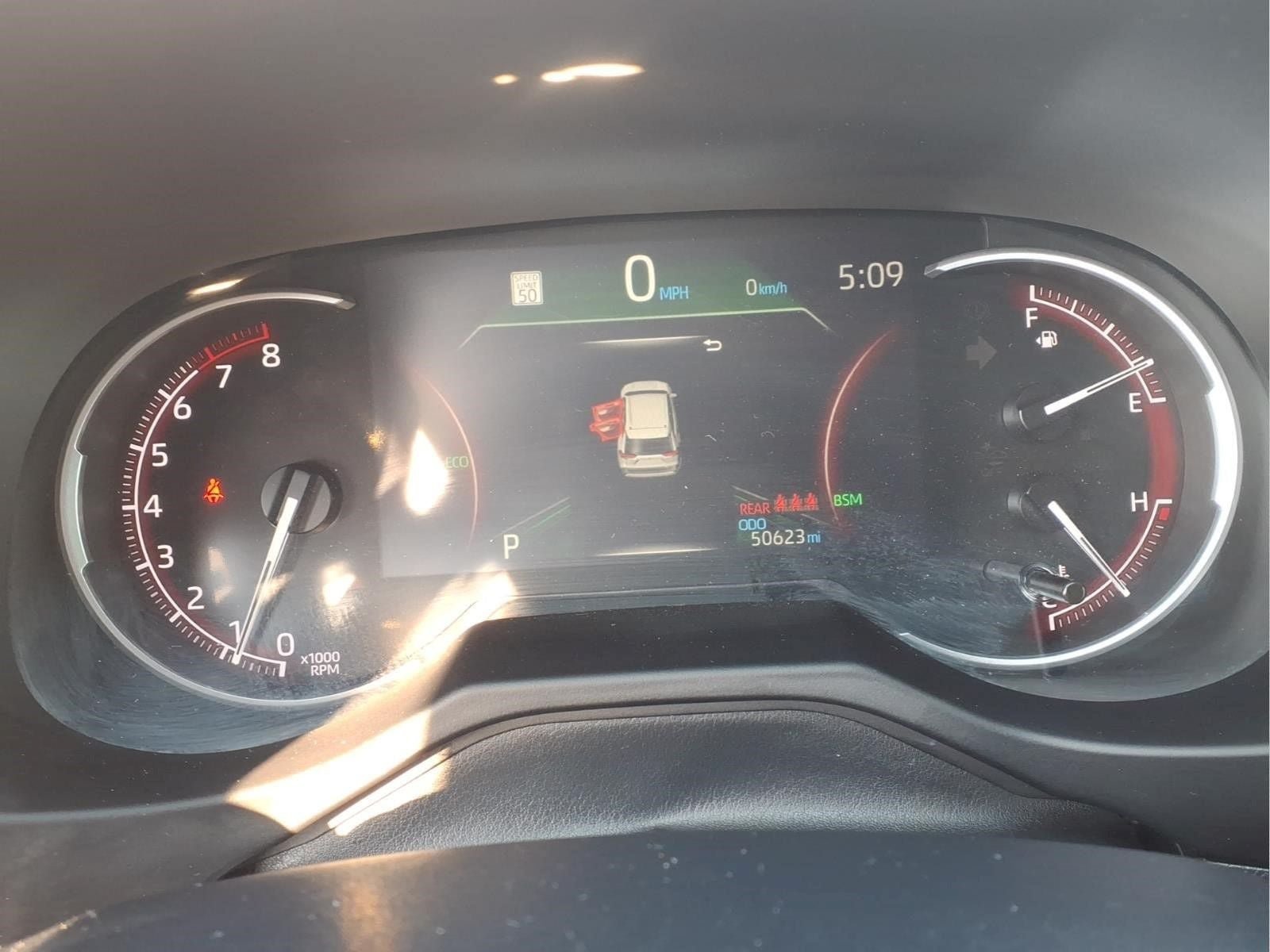 Used 2024 Toyota RAV4 XLE FWD image 15