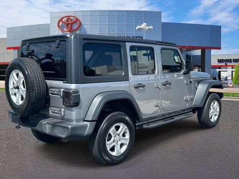 Used 2019 Jeep Wrangler Unlimited Sport S AWD/4WD image 7