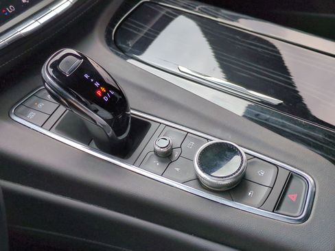 Used 2024 Cadillac Escalade Sport RWD image 25