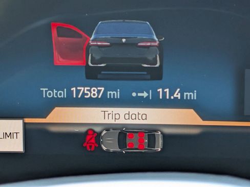 Certified 2026 BMW 540i xDrive image 23