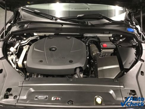Used 2020 Volvo V90 T6 Cross Country image 43