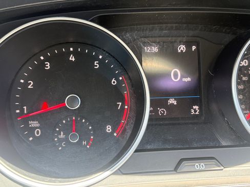 Used 2020 Volkswagen Tiguan S AWD/4WD image 11