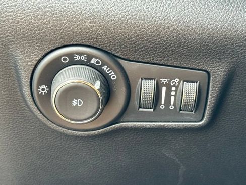 Used 2024 Jeep Compass Limited AWD/4WD image 39