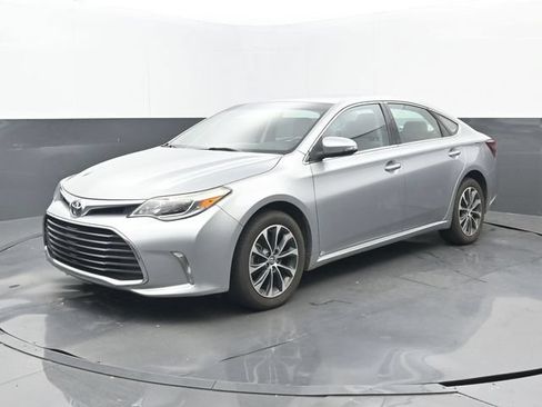 Used 2016 Toyota Avalon XLE FWD image 8