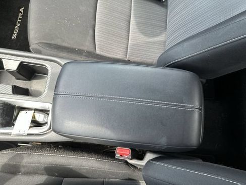 Used 2023 Nissan Sentra SV FWD image 23