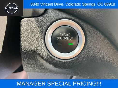Used 2024 Chevrolet Equinox LT FWD image 22