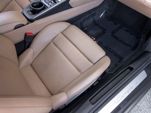 Certified 2020 Porsche 911 Carrera S RWD image 45