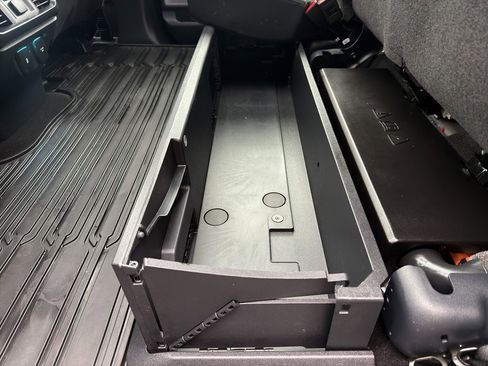 Certified 2025 Ford F150 Raptor image 48