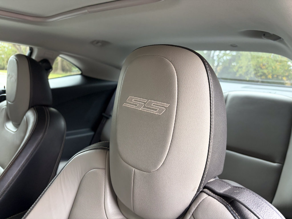Used 2015 Chevrolet Camaro SS w/ RS Package RWD image 13