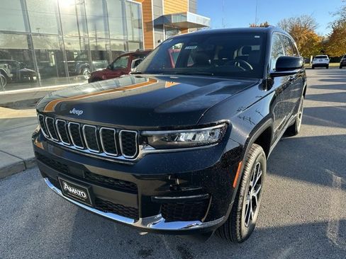 New 2025 Jeep Grand Cherokee L Limited image 2