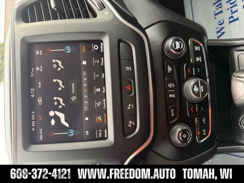 Used 2023 Jeep Cherokee Altitude Lux AWD/4WD image 16