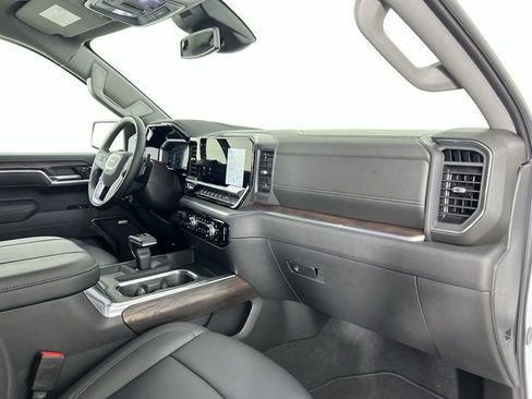 Used 2026 GMC Sierra 1500 SLT w/ SLT Premium Plus Package image 29
