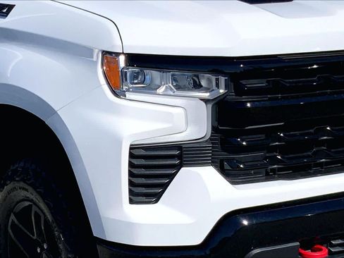 Used 2024 Chevrolet Silverado 1500 LT Trail Boss w/ Convenience Package II AWD/4WD image 24