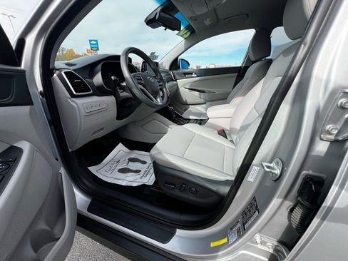 Used 2020 Hyundai Tucson Value w/ Winter Weather Package image 10