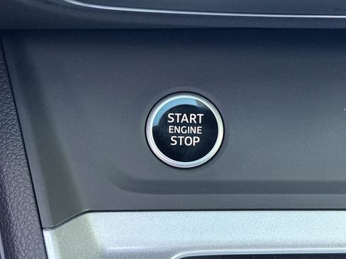 New 2025 Audi Q3 2.0T Premium image 21