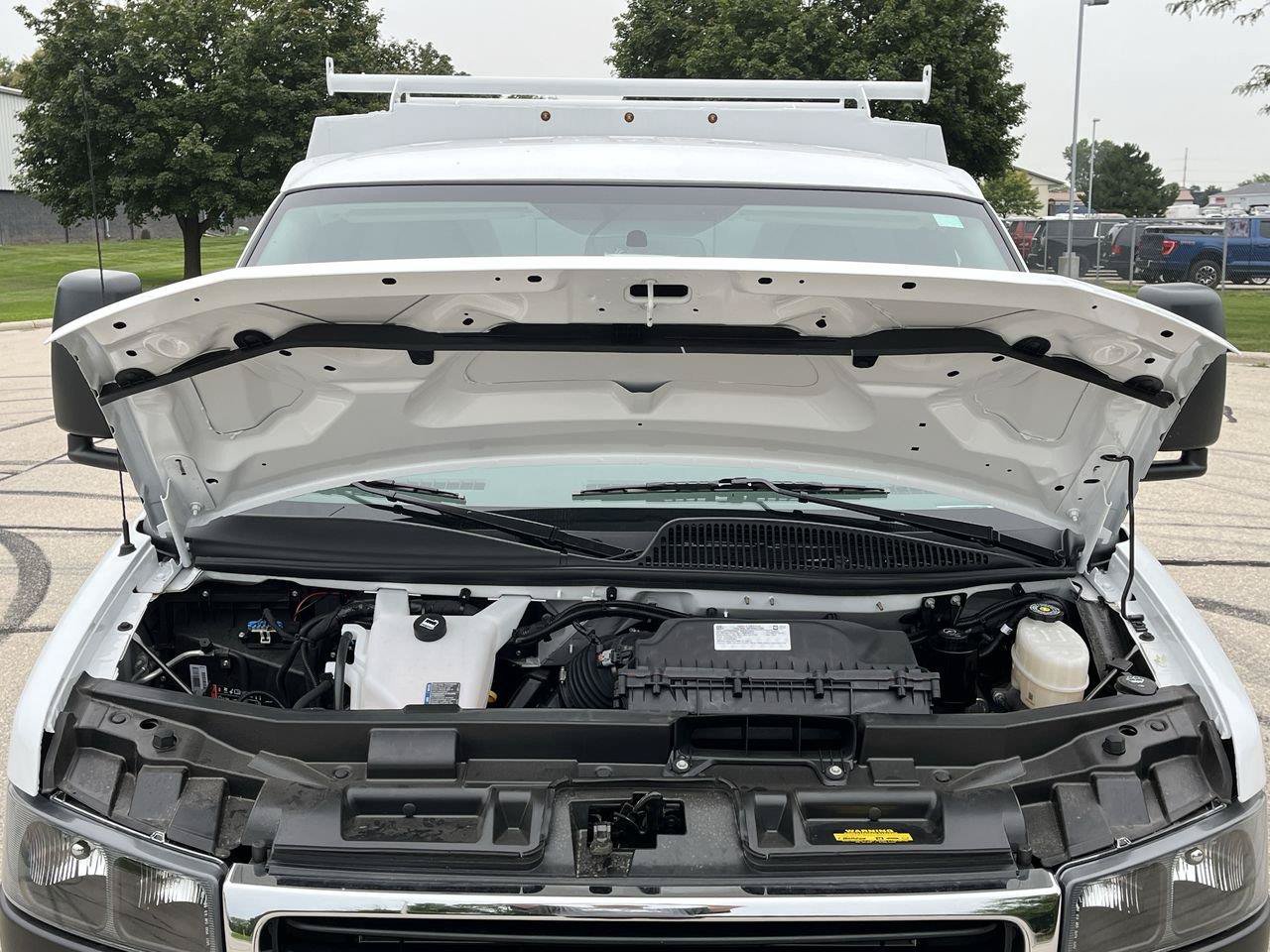 New 2026 GMC Savana 3500 w/ Power Convenience Package RWD image 19