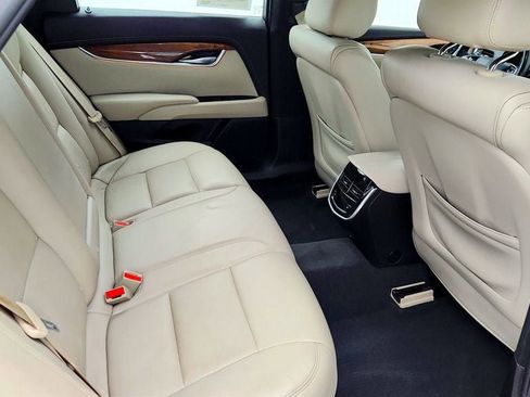 Used 2018 Cadillac XTS Luxury image 22