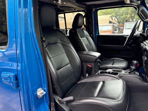 Used 2021 Jeep Wrangler Unlimited Sahara AWD/4WD image 26