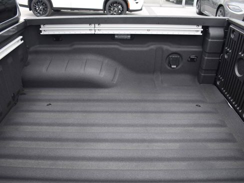 New 2026 Nissan Frontier SV w/ SV Convenience Package image 11