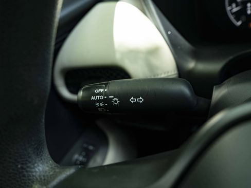 Used 2023 Honda HR-V LX image 23