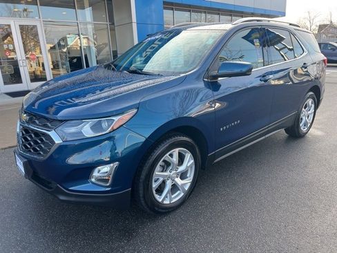 Used 2020 Chevrolet Equinox LT image 2