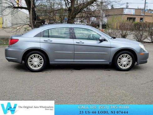 Used 2007 Chrysler Sebring Touring image 8