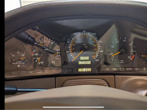 Used 1995 Mercedes-Benz S 320 image 8