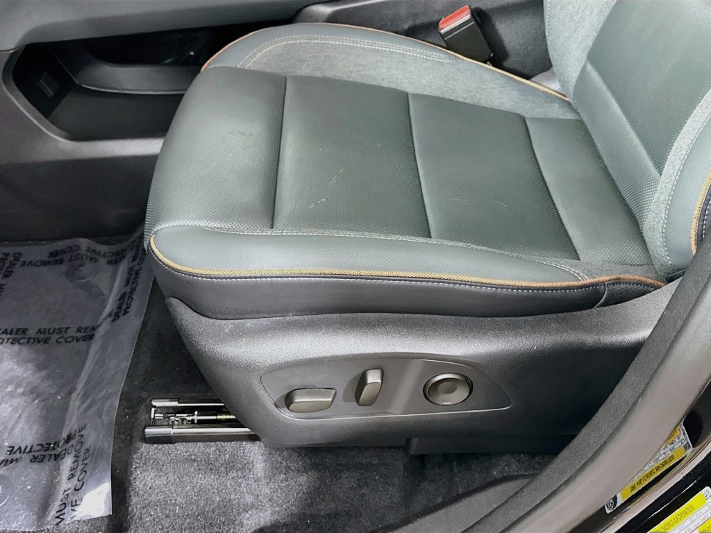 Used 2024 GMC Acadia AT4 w/ Super Cruise Package AWD/4WD image 27