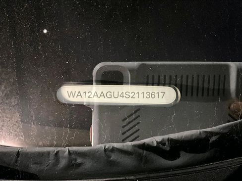 New 2025 Audi Q5 Premium Plus image 17