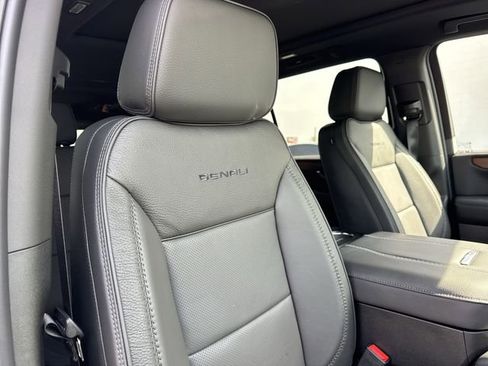 New 2026 GMC Yukon XL Denali w/ Sun & Power Step Package AWD/4WD image 26