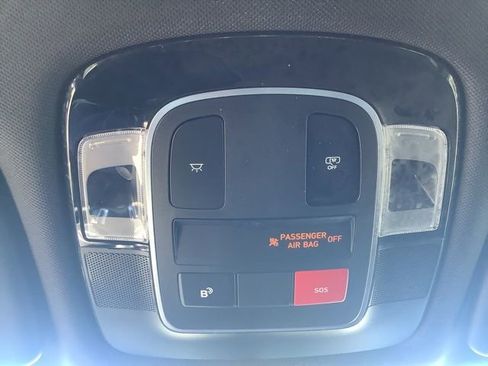 Certified 2025 Hyundai Santa Cruz SE image 35