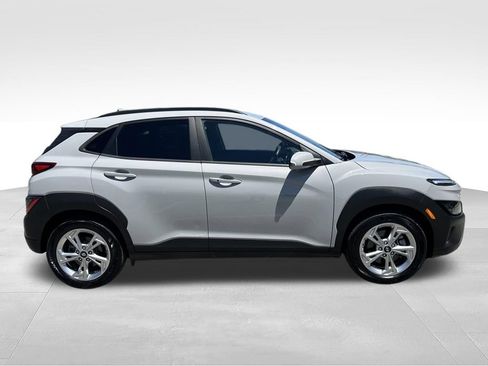 Certified 2022 Hyundai Kona SEL AWD/4WD image 6