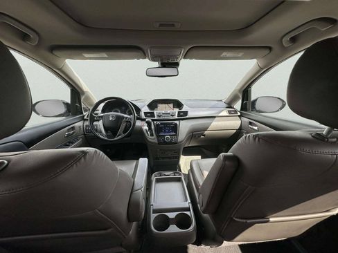 Used 2015 Honda Odyssey Touring Elite image 42