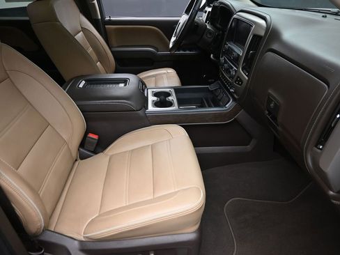 Used 2018 GMC Sierra 1500 Denali w/ Denali Ultimate Package image 7