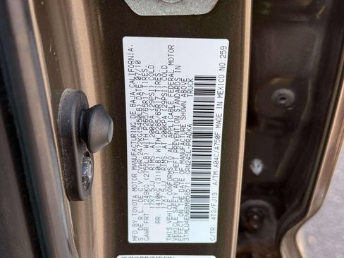 Used 2011 Toyota Tacoma 4x4 Double Cab w/ TRD Sport Pkg w/JBL Audio image 14