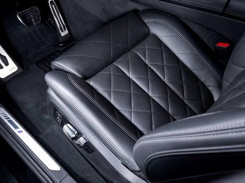 Used 2023 BMW X6 M50i w/ Parking Assistance Package image 20