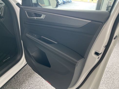 New 2026 Volkswagen Atlas Cross Sport SE image 31