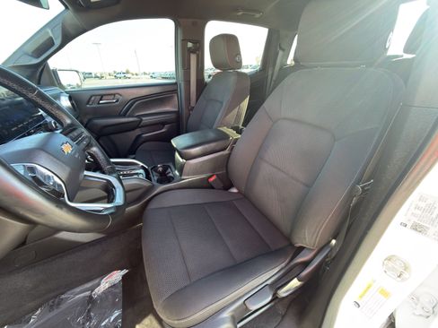 Used 2023 Chevrolet Colorado LT image 13