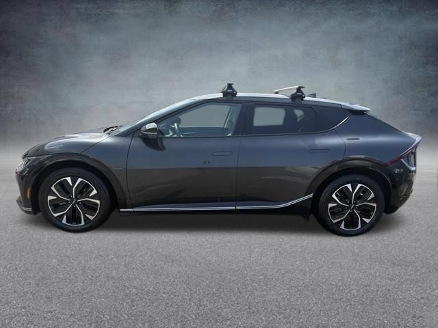 Used 2022 Kia EV6 Wind w/ Wind Technology Package AWD/4WD image 10