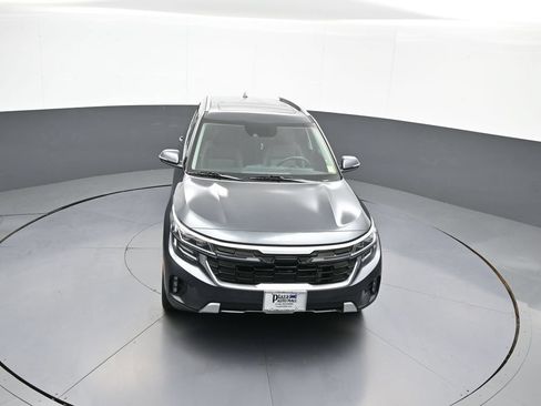 Certified 2025 Kia Seltos SX w/ SX Sunroof Package AWD/4WD image 36