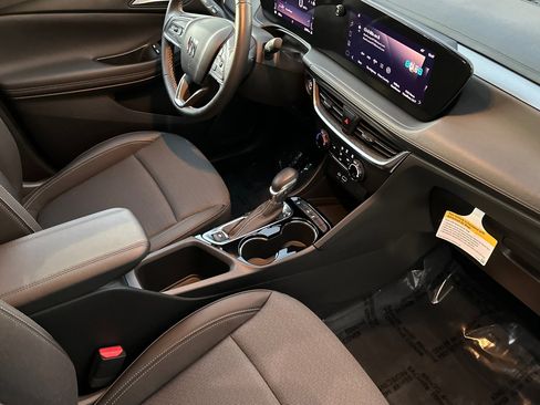 Used 2024 Buick Encore GX Preferred image 20