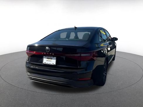 Used 2025 Volkswagen Jetta Sport image 14