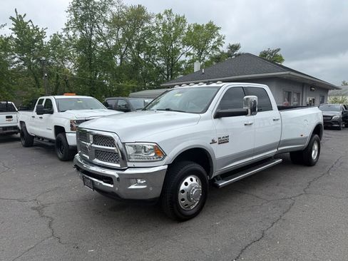 Used 2018 RAM 3500 Laramie AWD/4WD image 3
