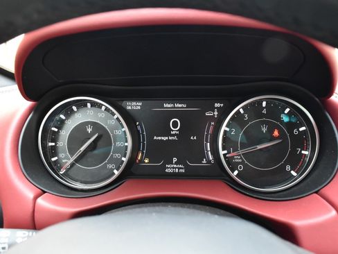 Used 2022 Maserati Levante GT AWD/4WD image 22