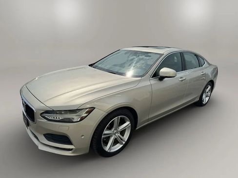 Used 2017 Volvo S90 T5 Momentum w/ Convenience Package FWD image 6