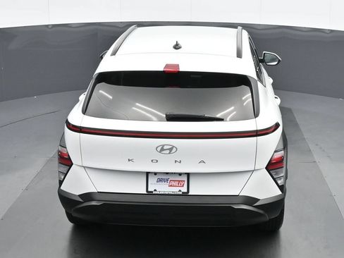 Used 2025 Hyundai Kona SEL FWD image 21